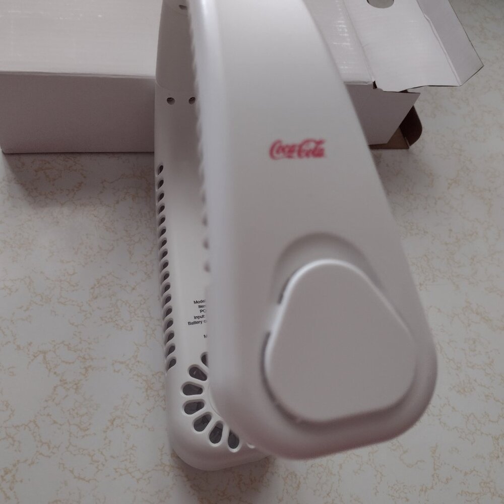 NIB Super Cooling Coca Cola Portable Fan